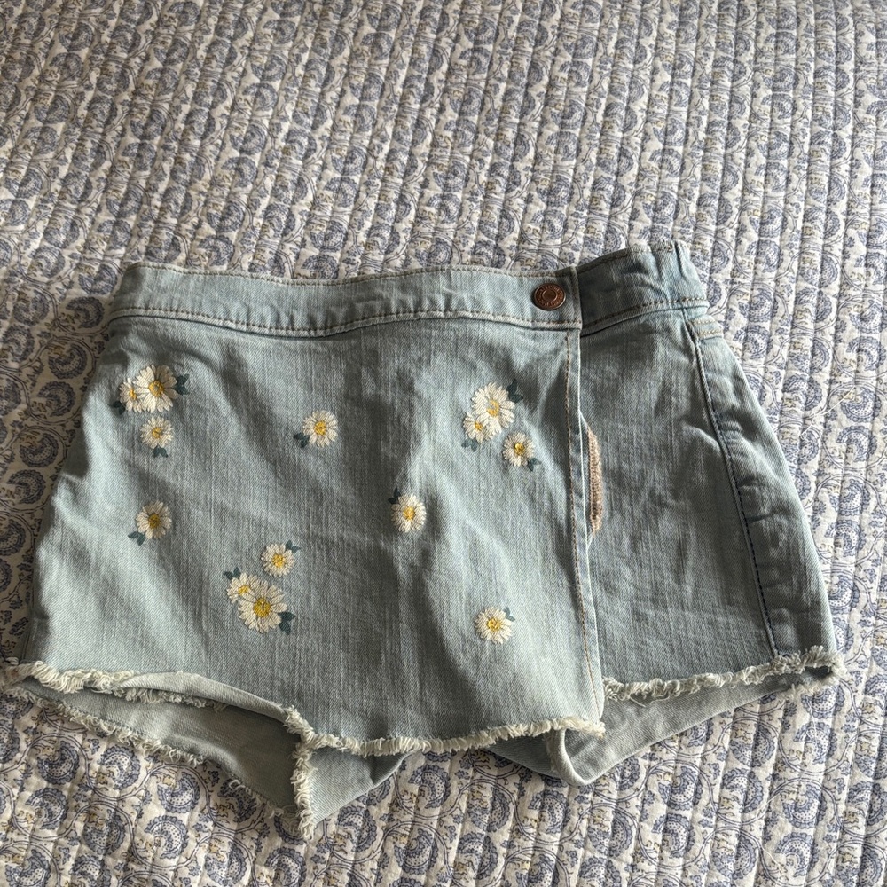 Abercrombie Kids Light Blue Denim Skort